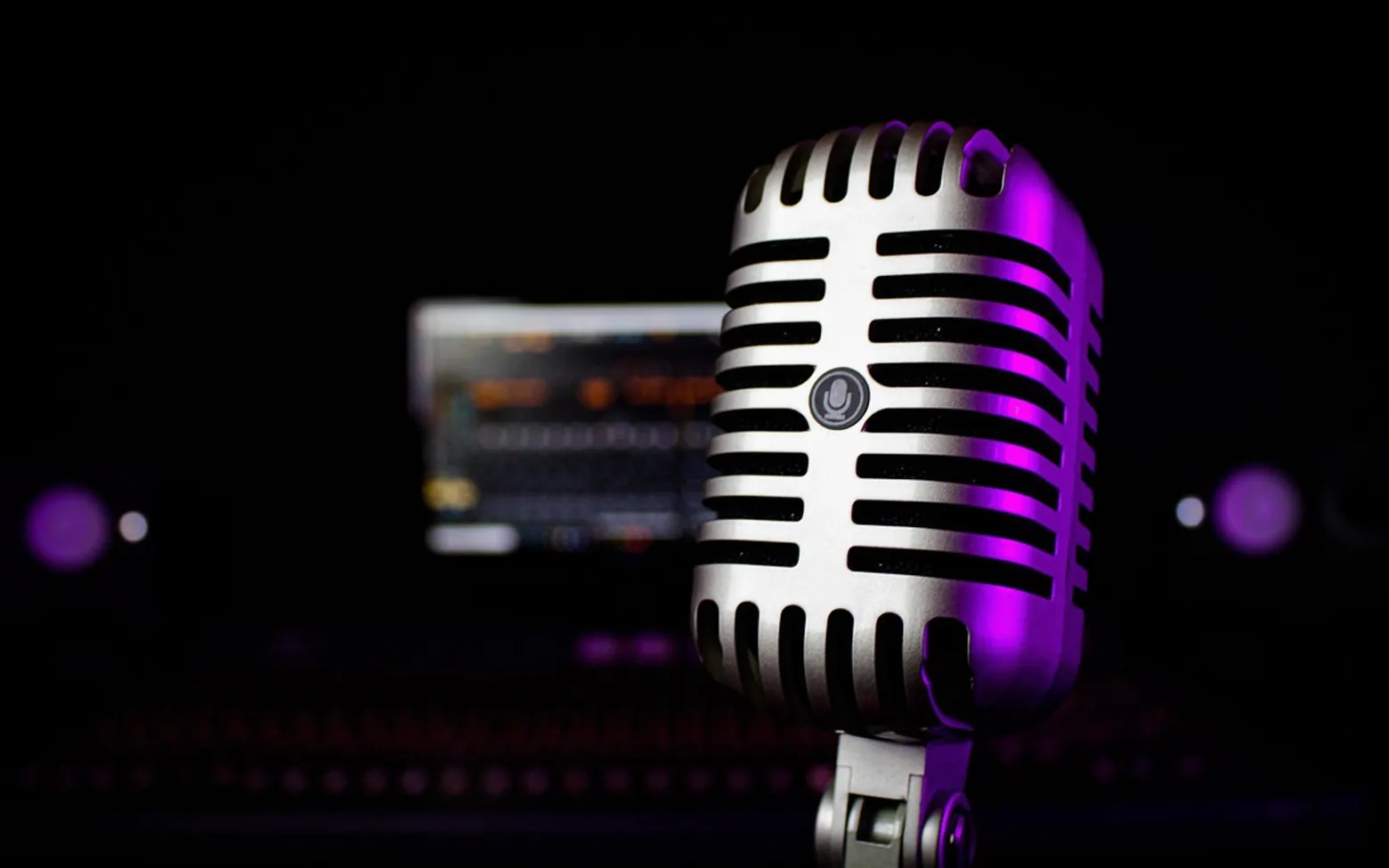 Old microphone, mic and audio